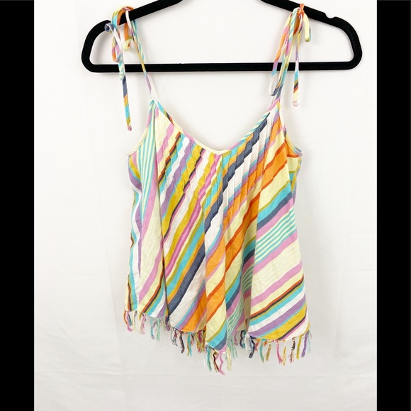 Billabong Tops - ❤️ 3/20 Billabong Boho Tassel Tank S